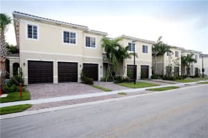 2574 SW 81st Terrace, Miramar, FL 33025, Sold 08/03/17