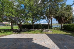 22 Country Lake Cir, Boynton Beach, FL 33436, Sold 04/27/17