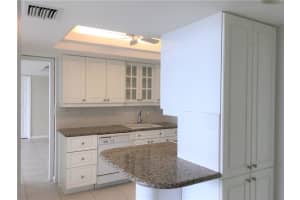333 NE 21st Ave, Deerfield Beach, FL 33441, Sold 03/31/17