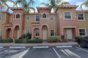 10608 SW 8th St, Pembroke Pines, FL 33025, Sold 04/10/17