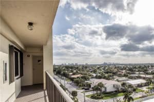 2300 NE 33rd Ave, Fort Lauderdale, FL 33305, Sold 05/12/17