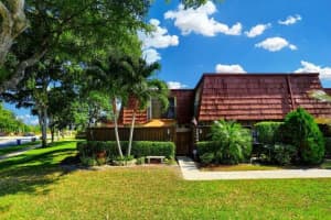 2404 SW 15th St, Deerfield Beach, FL 33442, Sold 03/24/17