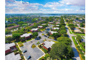 2404 SW 15th St, Deerfield Beach, FL 33442, Sold 03/24/17