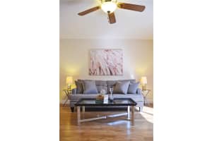 811 W Oakland Park Blvd, Wilton Manors, FL 33311, Sold 04/17/17