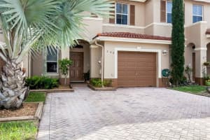 248 Riverwalk Cir, Sunrise, FL 33326, Sold 05/18/17