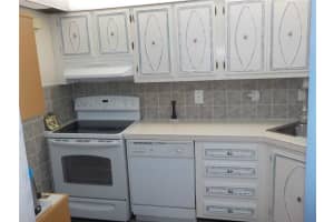 3101 Oakland Shores Dr APT H104, Oakland Park, FL 33309, Sold 04/25/17