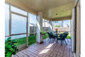 243 E Riverbend Dr, Sunrise, FL 33326, Sold 05/04/17