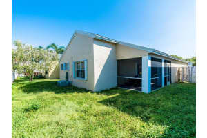 243 E Riverbend Dr, Sunrise, FL 33326, Sold 05/04/17