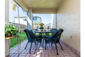 243 E Riverbend Dr, Sunrise, FL 33326, Sold 05/04/17