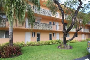 5950 Del Lago Cir, Sunrise, FL 33313, Sold 04/12/17
