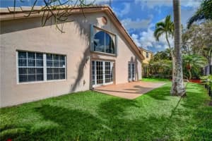 284 NW 117th Ave, Coral Springs, FL 33071, Sold 06/06/17