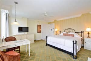 2000 N Ocean Blvd, Fort Lauderdale, FL 33305, Sold 08/25/17