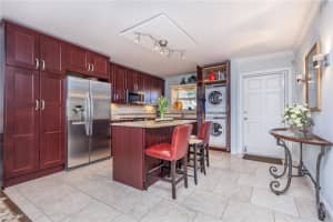 3031 NE 51st St, Fort Lauderdale, FL 33308, Sold 04/05/17