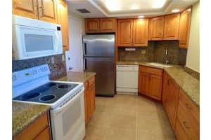 2500 E Las Olas Blvd, Fort Lauderdale, FL 33301, Sold 08/23/17