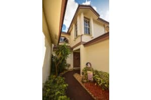 11648 NW 19th Dr, Coral Springs, FL 33071, Sold 04/24/17