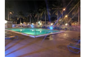 20681 NE 4th Pl, Miami, FL 33179, Sold 04/19/17