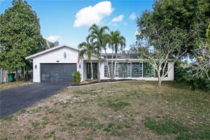 2640 SW 86th Ave, Davie, FL 33328, Sold 04/25/17