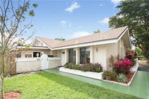 3931 SW 82nd Terrace, Davie, FL 33328, Sold 05/01/17