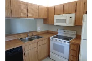 2305 NW 89th Dr, Coral Springs, FL 33065, Sold 05/01/17