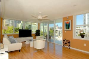 800 SE 4th St, Fort Lauderdale, FL 33301, Sold 09/21/17