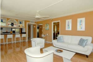 800 SE 4th St, Fort Lauderdale, FL 33301, Sold 09/21/17