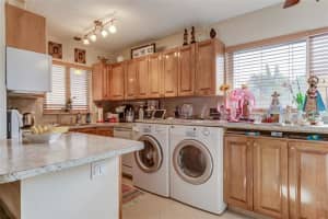 3050 NE 5th Terrace, Wilton Manors, FL 33334, Sold 08/23/17