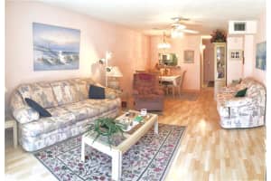 400 SE 10th St, Deerfield Beach, FL 33441, Sold 03/09/18