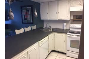 3002 NE 5th Terrace, Wilton Manors, FL 33334, Sold 04/28/17