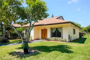 7523 SW 26th Ct, Davie, FL 33314, Sold 05/15/17