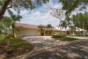 640 NW 104th Ave, Coral Springs, FL 33071, Sold 07/10/17