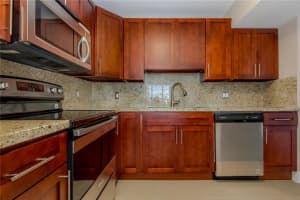 2025 NE 164th St, North Miami Beach, FL 33162, Sold 05/23/17