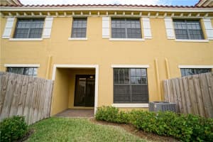 10313 Wellington Parc Dr, Wellington, FL 33449, Sold 06/29/17