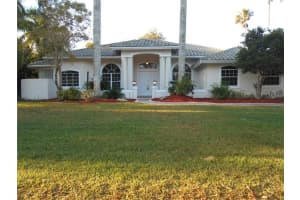 11740 SW 3rd St, Plantation, FL 33325, Sold 06/02/17