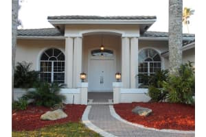 11740 SW 3rd St, Plantation, FL 33325, Sold 06/02/17