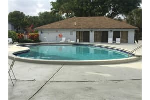 2725 S Oakland Forest Dr, Oakland Park, FL 33309, Sold 05/26/17