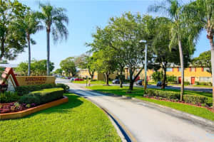 1755 SW 81st Ln, Davie, FL 33324, Sold 05/09/17