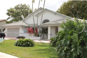 W Oak Knoll Cir, Davie, FL 33324, Sold 06/15/17