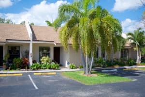 2740 S Oakland Forest Dr, Oakland Park, FL 33309, Sold 05/08/17