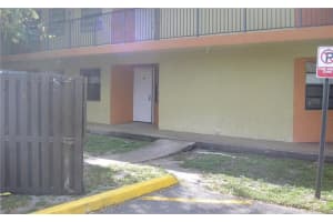 4115 Lakeside Dr, Tamarac, FL 33319, Sold 05/12/17