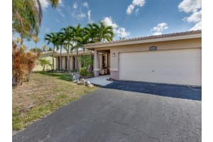 3761 NW 114th Ave, Coral Springs, FL 33065, Sold 08/17/17