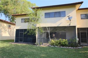 8842 NW 48th St, Sunrise, FL 33351, Sold 05/09/17