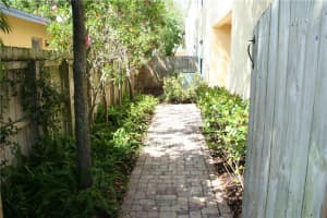 701 SE 16th St, Fort Lauderdale, FL 33316, Sold 06/07/17