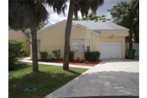 330 SW 100th Terrace, Pembroke Pines, FL 33025, Sold 07/24/17