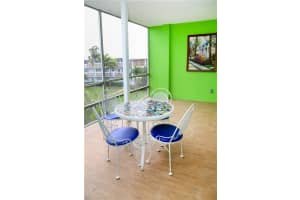 15 SE 13th St, Boca Raton, FL 33432, Sold 10/16/17