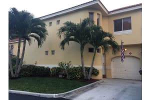 11365 Lakeview Dr, Coral Springs, FL 33071, Sold 06/12/17