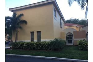 11365 Lakeview Dr, Coral Springs, FL 33071, Sold 06/12/17