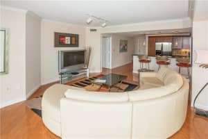 401 SW 4th Ave, Fort Lauderdale, FL 33315, Sold 05/26/17