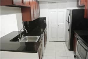 8420 SW 3rd Ct, Pembroke Pines, FL 33025, Sold 05/19/17