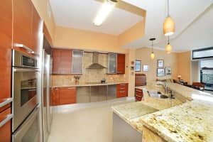 701 SE 21st Ave, Deerfield Beach, FL 33441, Sold 10/16/17