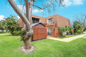 2530 Albatross Rd N #8c, Delray Beach, FL 33444, Sold 05/25/17